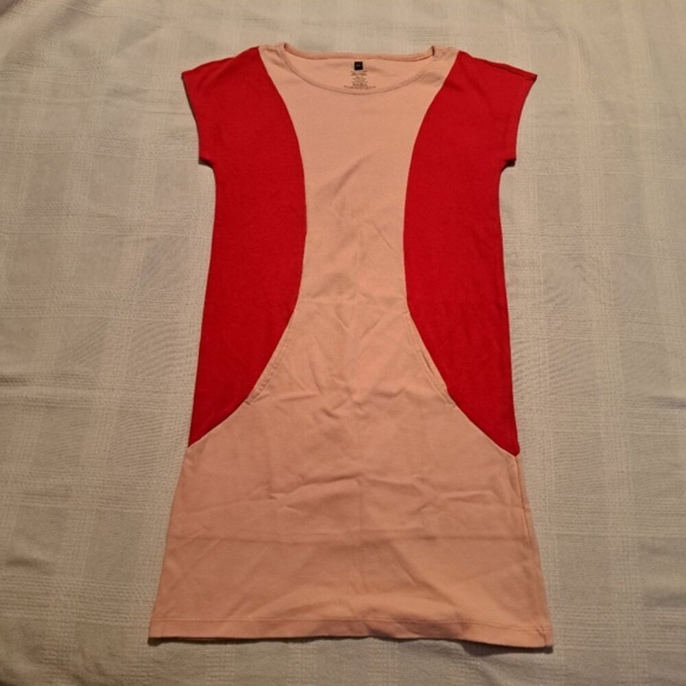 Tea Collection girls size 12 red & pink dress, has front pouch pocket